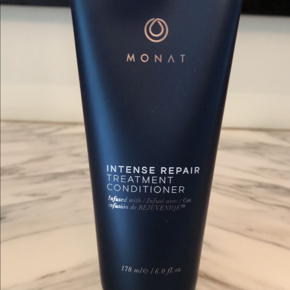 Brand new Monat Intense Conditioner